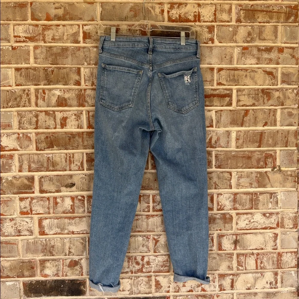 Old Navy Light Wash High Waisted Distressed O.G. Straight Jeans‎